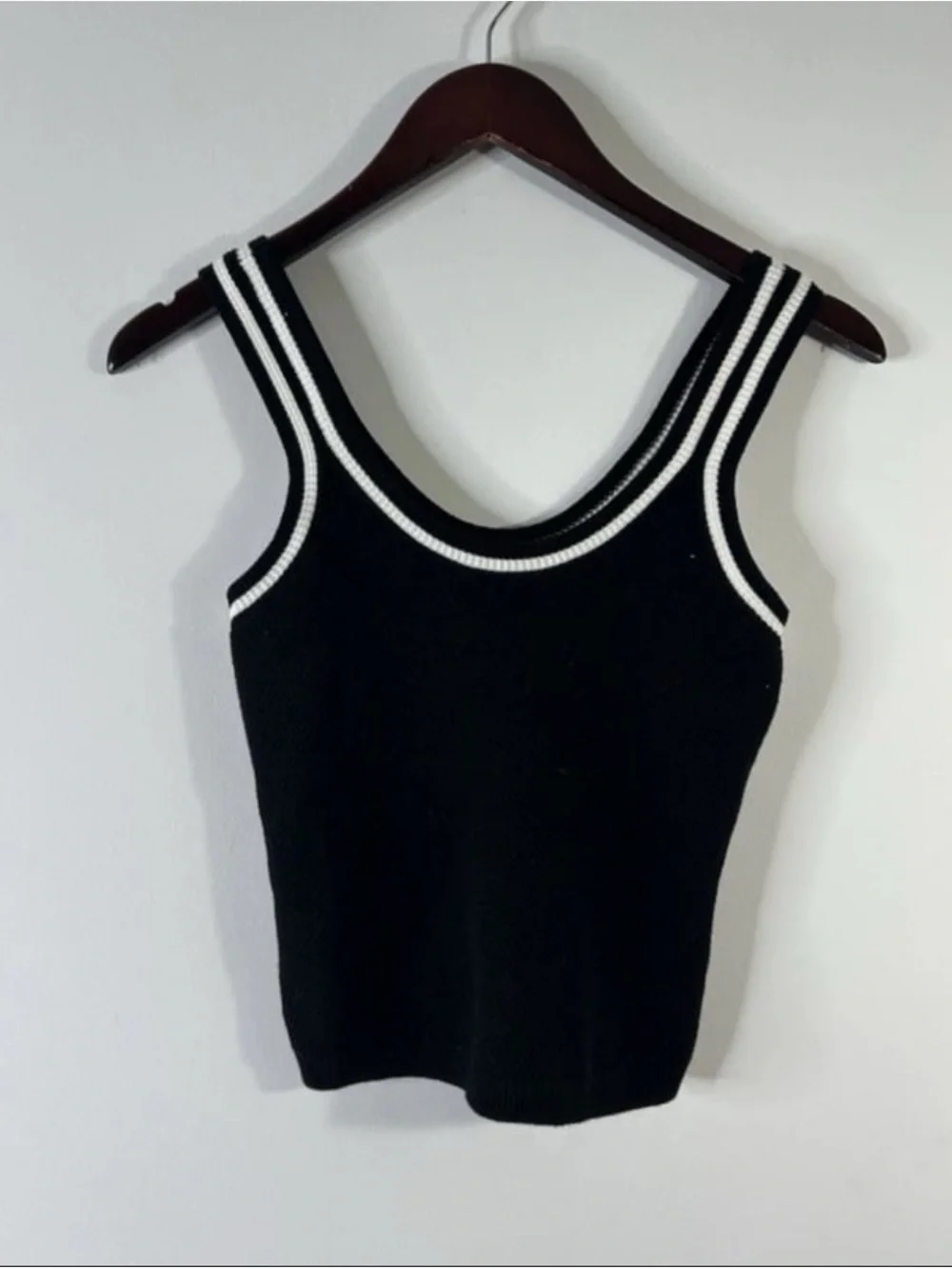 ALO Yoga Black Tank with Ivory Striped Trim